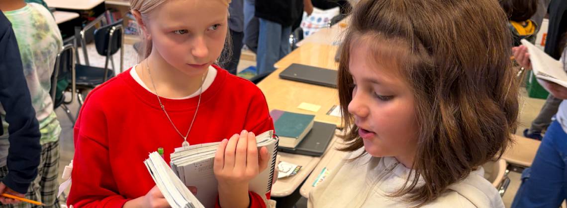 Elementary kids collaborating